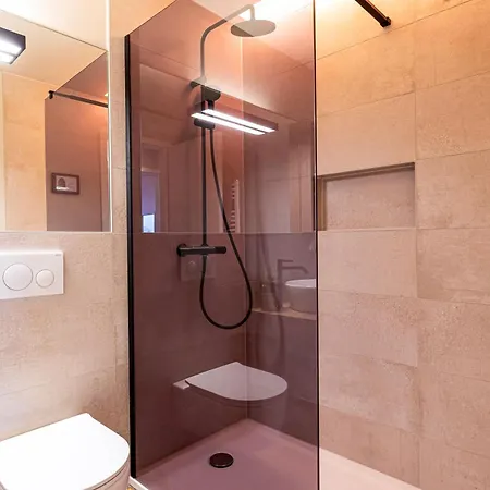 Von Spears - Edles Design Mit Balkon Und Kostenloser Tiefgarage Im Neuseenland * Markkleeberg