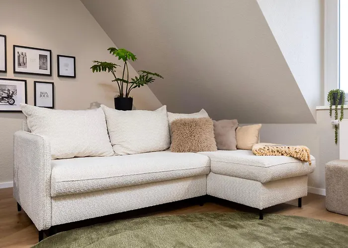 Apartment Von Spears - Edles Design Mit Balkon Und Kostenloser Tiefgarage Im Neuseenland