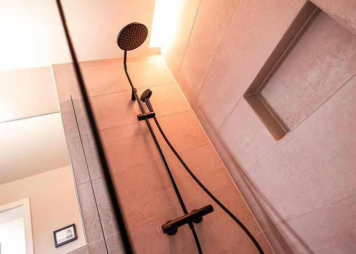 Apartment Von Spears - Edles Design Mit Balkon Und Kostenloser Tiefgarage Im Neuseenland Markkleeberg